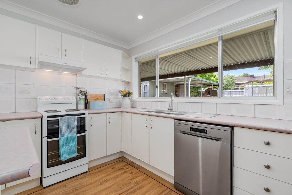 19 Hanna Street, Cowra, NSW, 2794 - Image 6