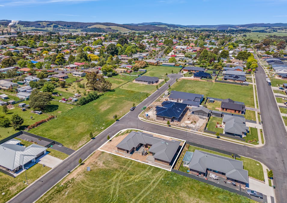 Lot 1 & 2/13 Ellis Drive, Oberon, NSW, 2787 - Image 6