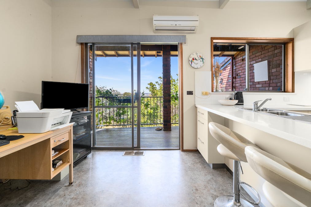 15 Kanangra Street, Cowra, NSW, 2794 - Image 3