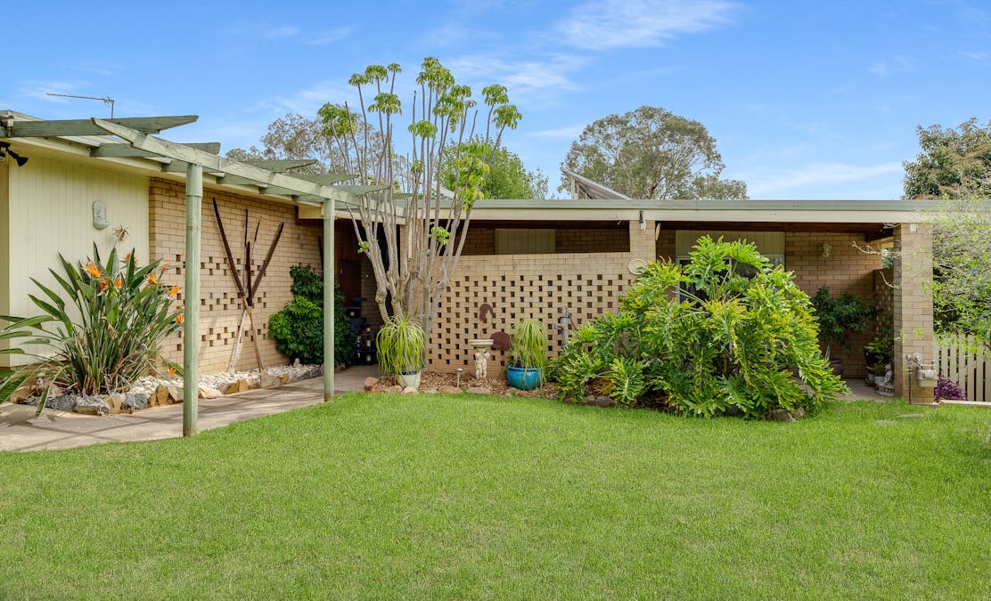 14 Yarrawonga Crescent, Cowra, NSW, 2794 - Image 17