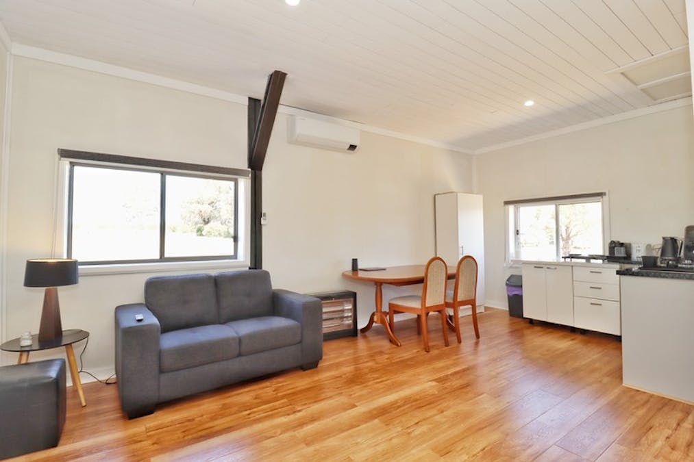 4 Richards Drive, Cowra, NSW, 2794 - Image 7