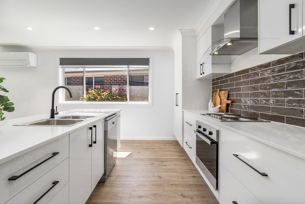 17 Stevenson Way, Orange, NSW, 2800 - Image 6