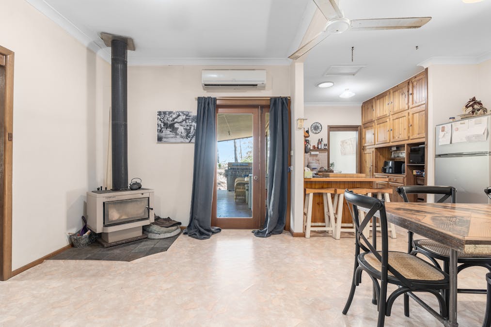 112 Sandy Creek Road, Molong, NSW, 2866 - Image 8