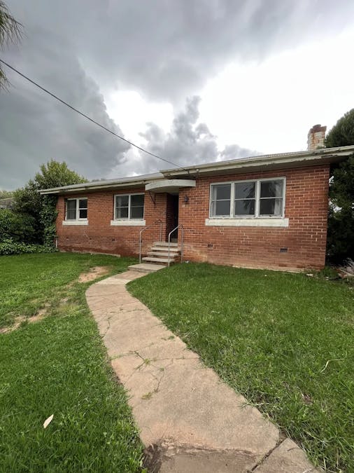 69 Lachlan Street, Cowra, NSW, 2794 - Image 1
