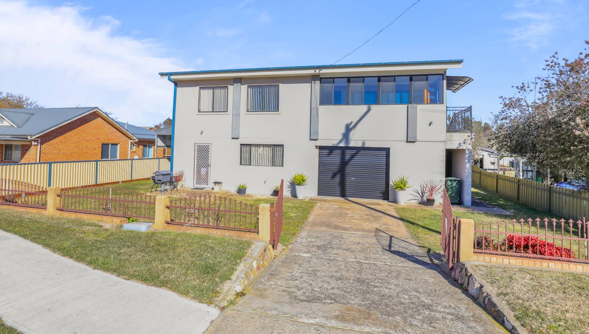 22 Scotia Avenue, Oberon, NSW, 2787 - Image 1