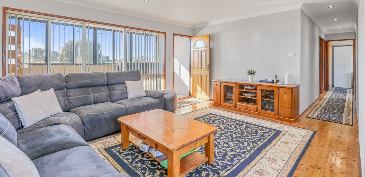 22 Scotia Avenue, Oberon, NSW, 2787 - Image 2