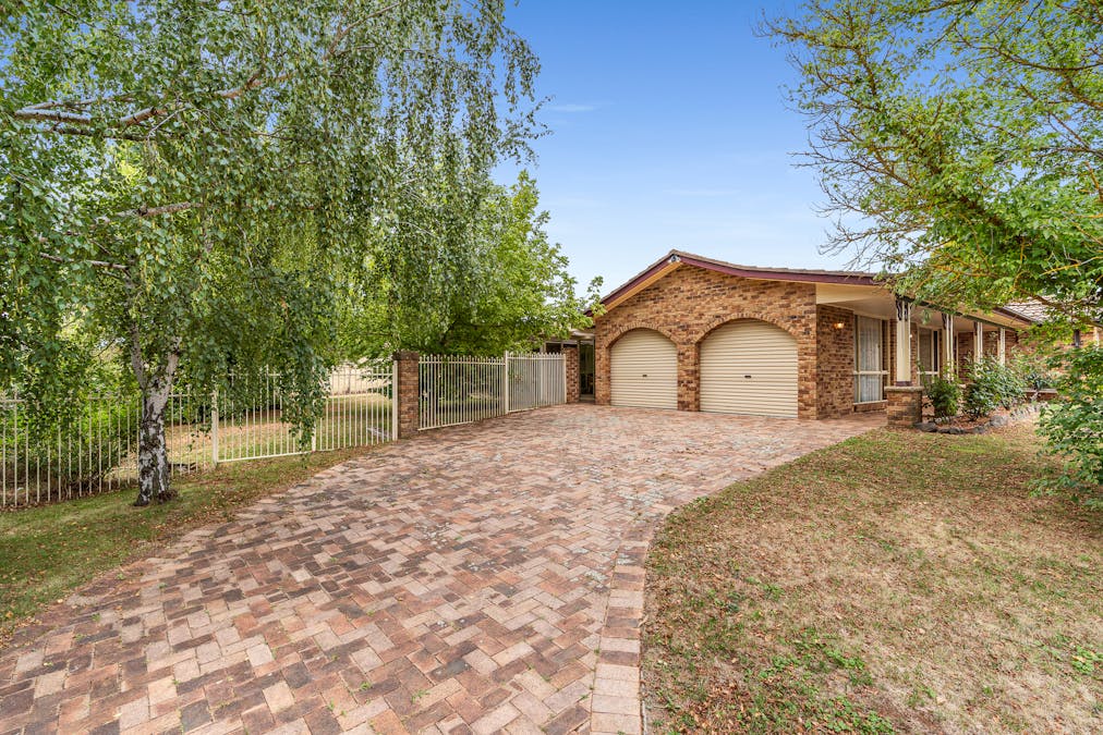 21 Polona Street, Blayney, NSW, 2799 - Image 2