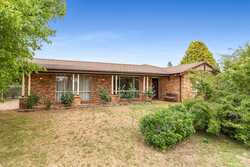 21 Polona Street, Blayney, NSW, 2799 - Image 1