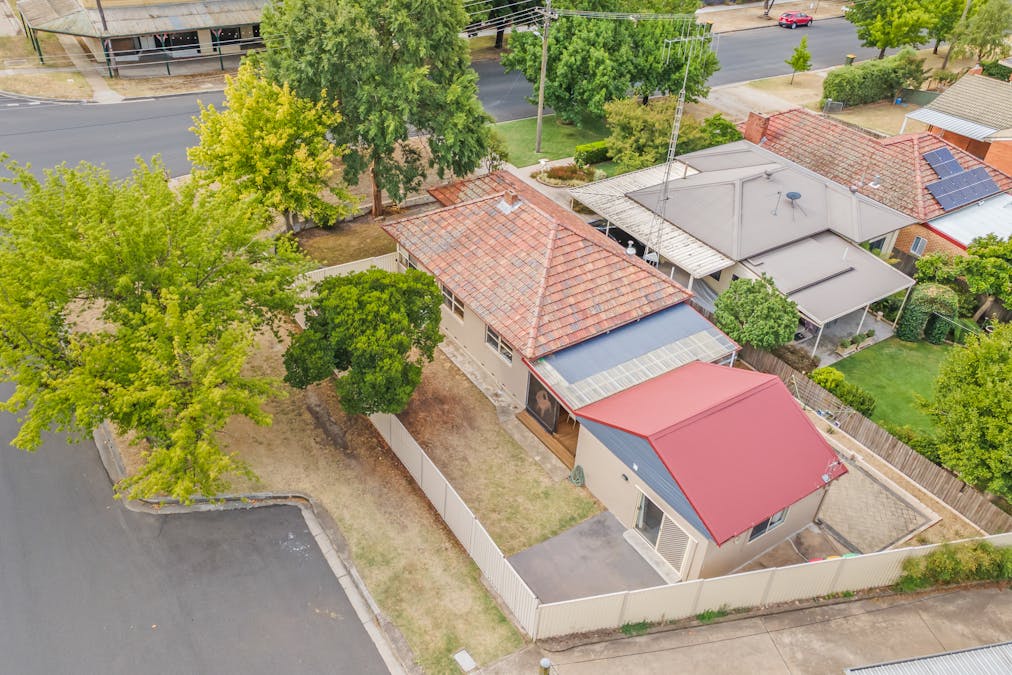 154 Havannah Street, Bathurst, NSW, 2795 - Image 2