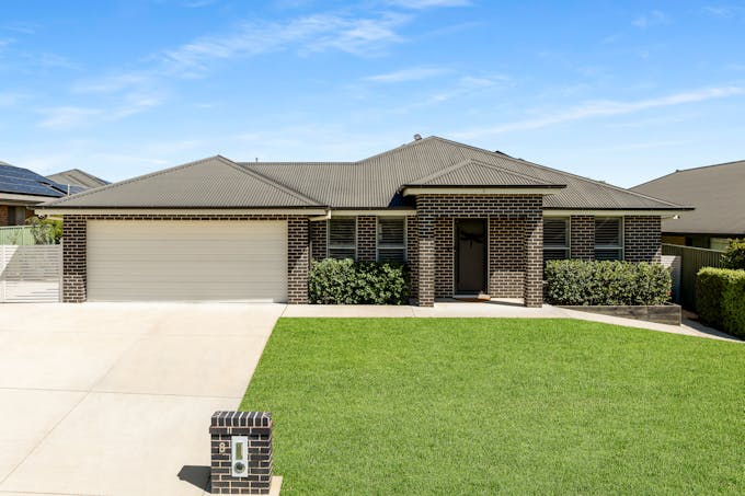 8 Mclean Street, Windradyne, NSW, 2795 - Image 1