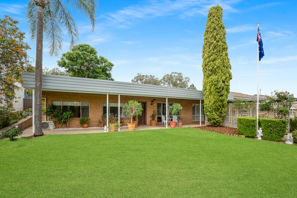 5 Berowra Street, Cowra, NSW, 2794 - Image 1