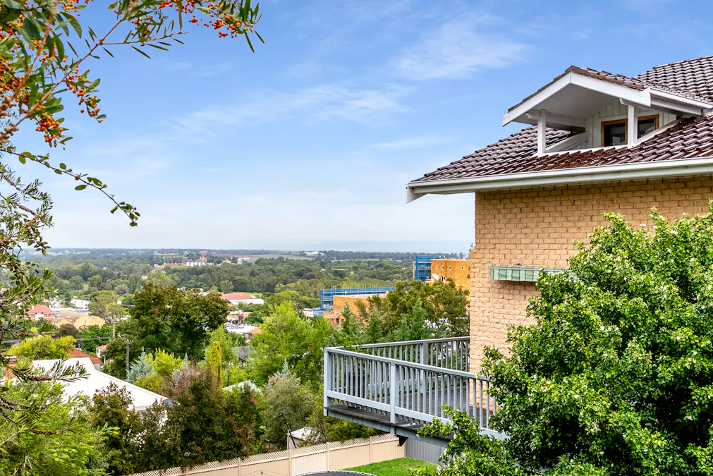 7 Ina Drive, Cowra, NSW, 2794 - Image 1