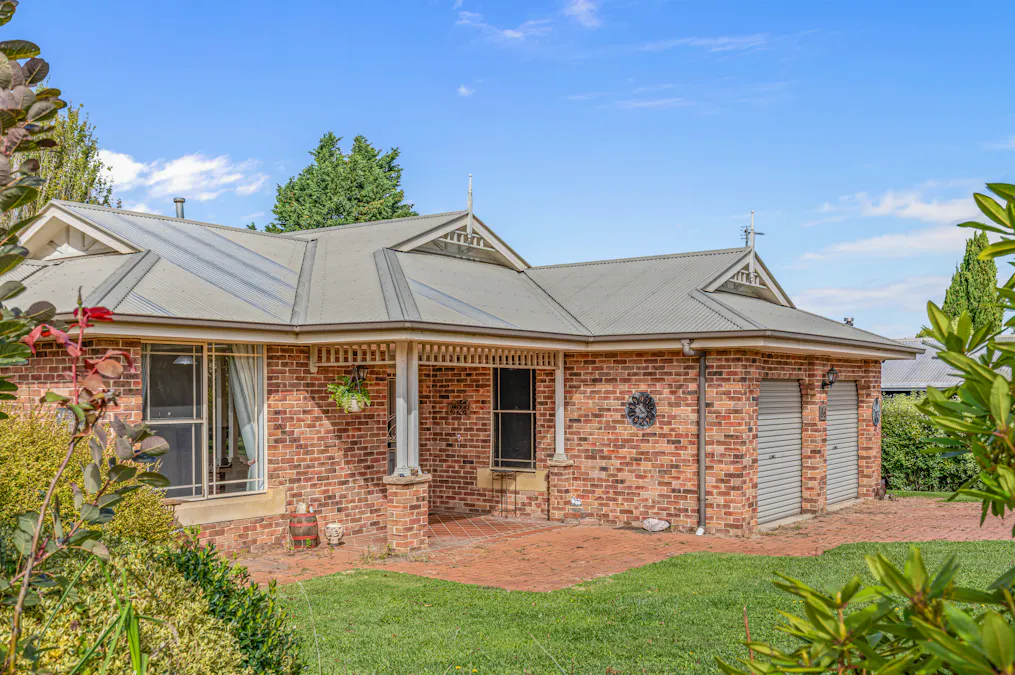 84-86 Queen Street, Oberon, NSW, 2787 - Image 2