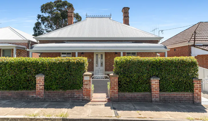 13 Manilla Street, Bathurst, NSW, 2795 - Image 1