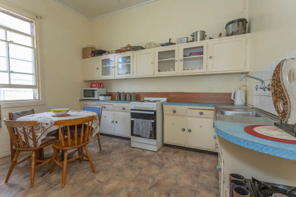17 Parkes Street, Cowra, NSW, 2794 - Image 2