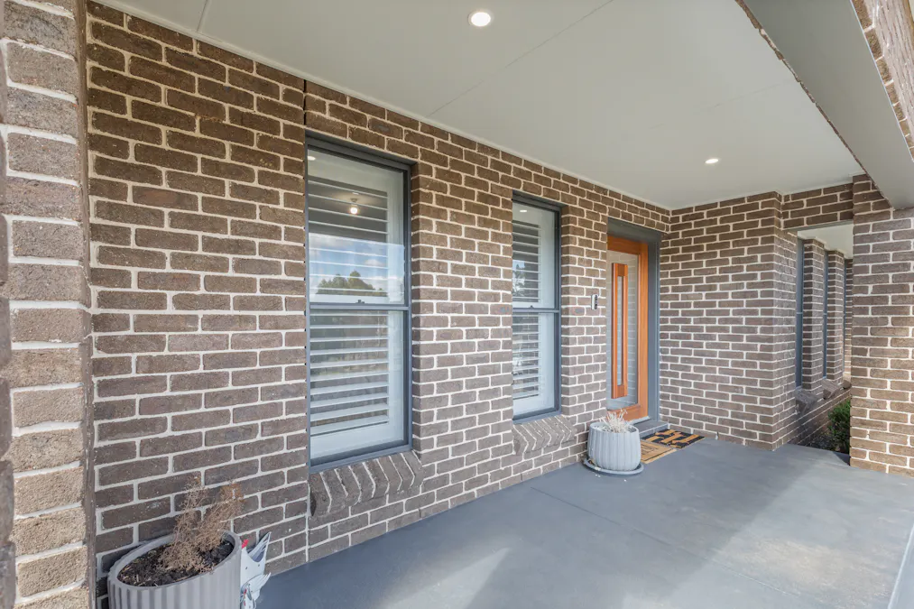 14 Governors Parade, Windradyne, NSW, 2795 - Image 2