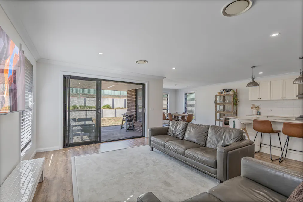 14 Governors Parade, Windradyne, NSW, 2795 - Image 8