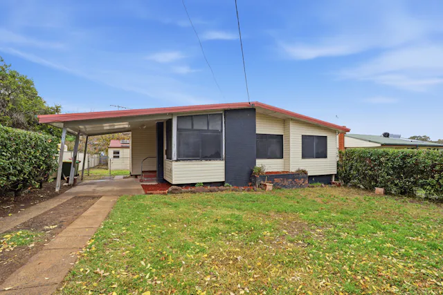 46 Leura Road — photo from Elders Emms Mooney