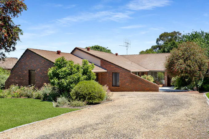 6 Amaroo Avenue, Cowra, NSW, 2794 - Image 1
