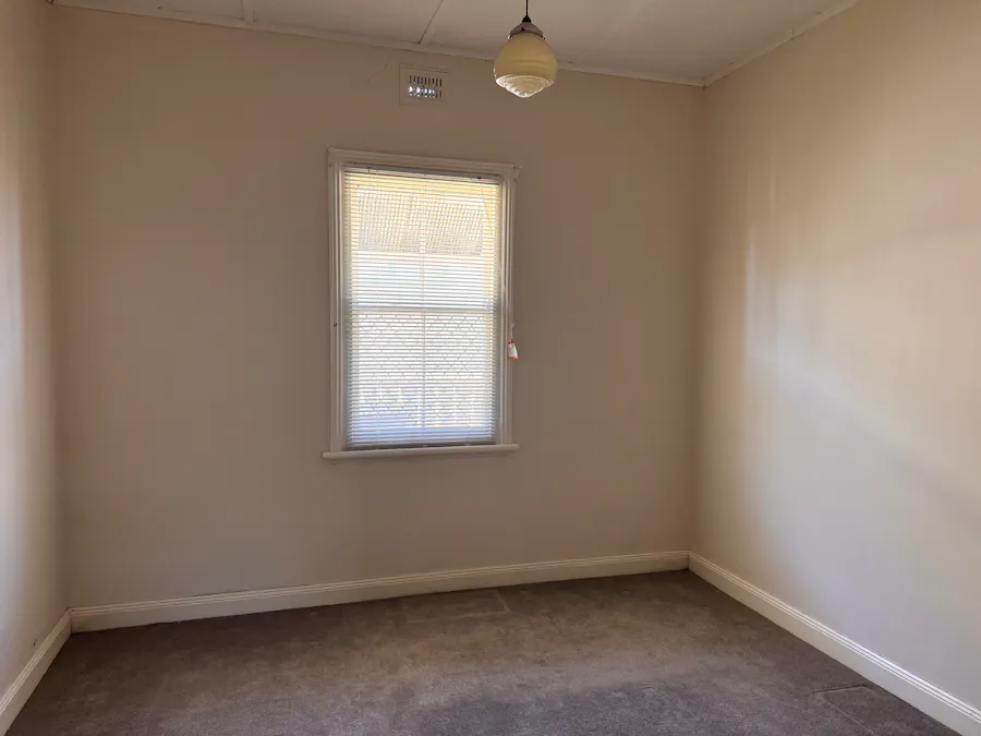 18 Vaux Street, Cowra, NSW, 2794 - Image 13