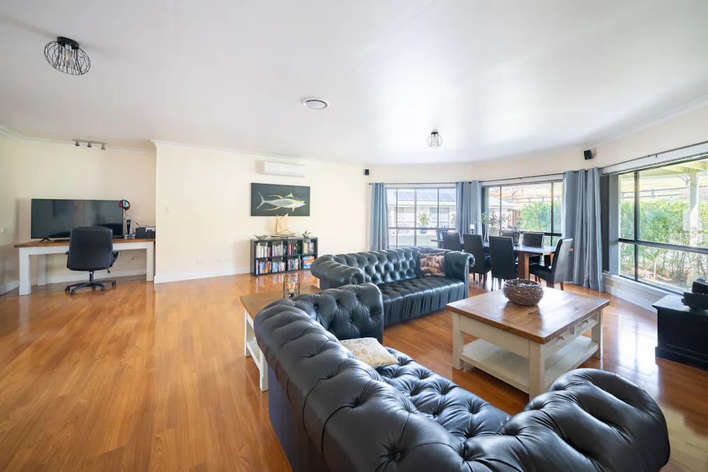 241 Hartwood Avenue, Robin Hill, NSW, 2795 - Image 15
