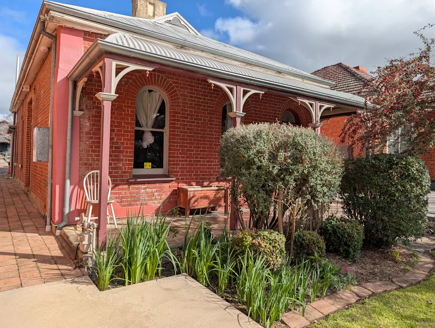 212a Russell Street, Bathurst, NSW, 2795 - Image 2