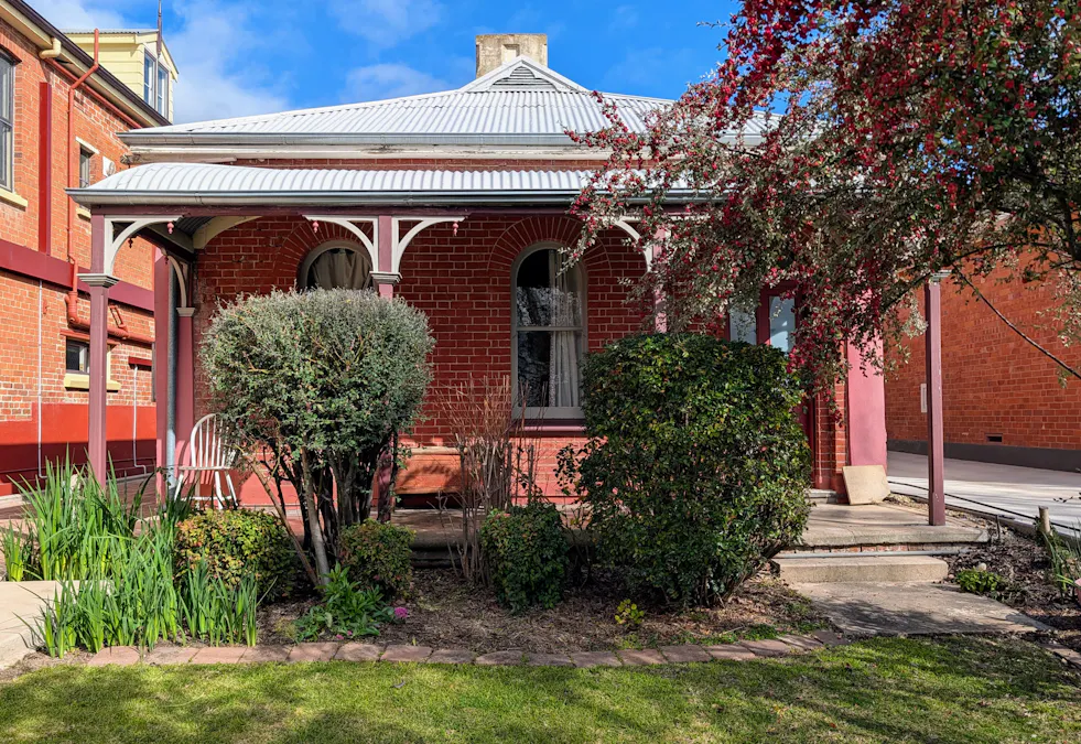 212a Russell Street, Bathurst, NSW, 2795 - Image 1