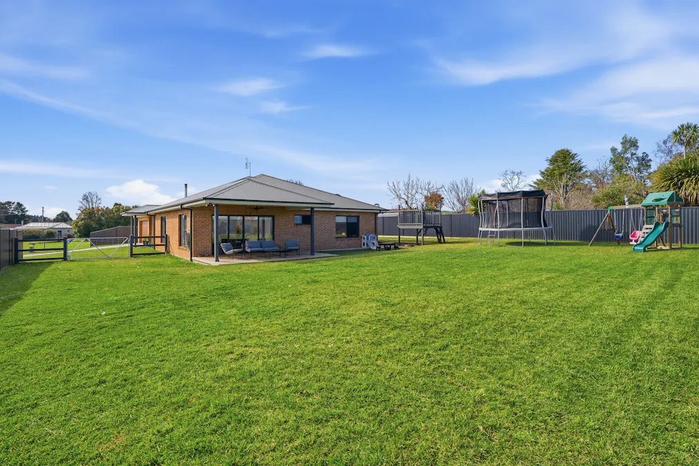 1 Ellis Drive, Oberon, NSW, 2787 - Image 19