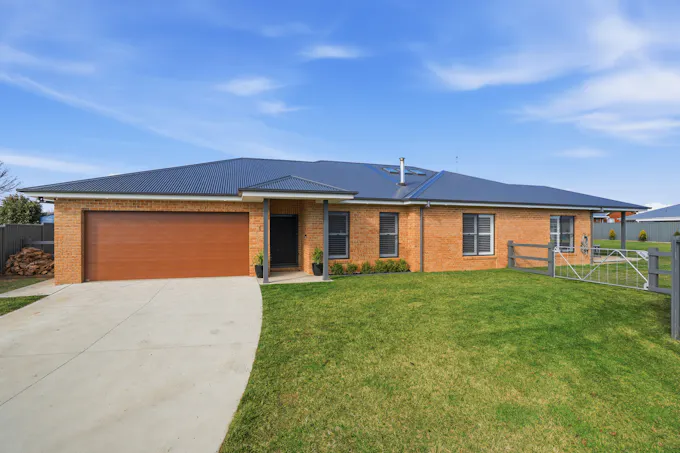 1 Ellis Drive, Oberon, NSW, 2787 - Image 1