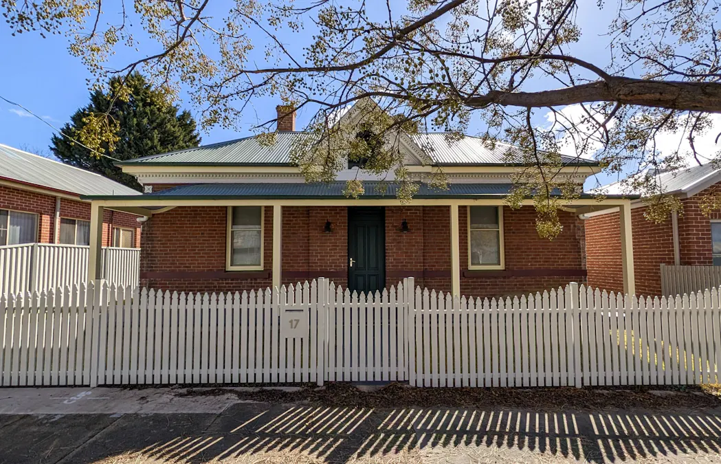 17 Manilla Street, Bathurst, NSW, 2795 - Image 1