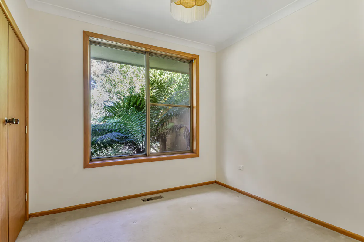 20 Tarana Crescent — photo 9 of 18