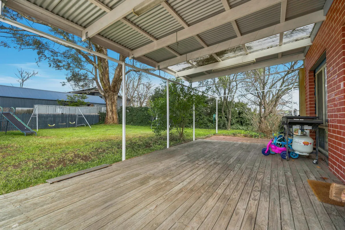 16 Perth Street — photo 15 of 23