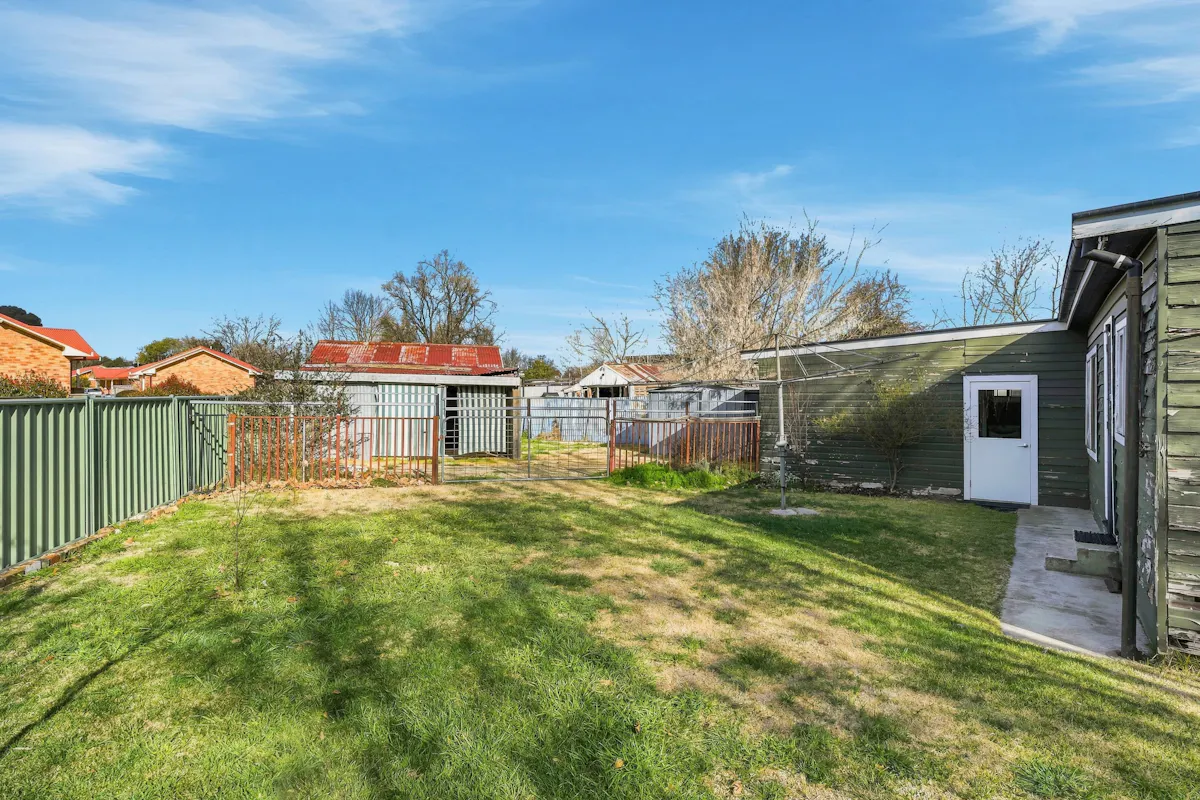 188 McLachlan Street — photo 16 of 22