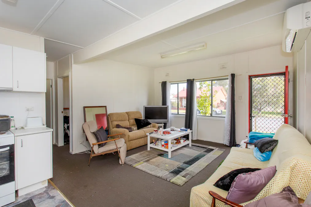 11 Mulyan Street, Cowra, NSW, 2794 - Image 3
