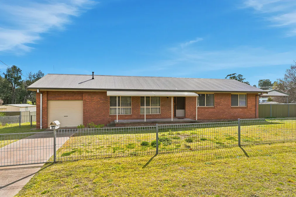 28 Eulo Street, Cowra, NSW, 2794 - Image 1