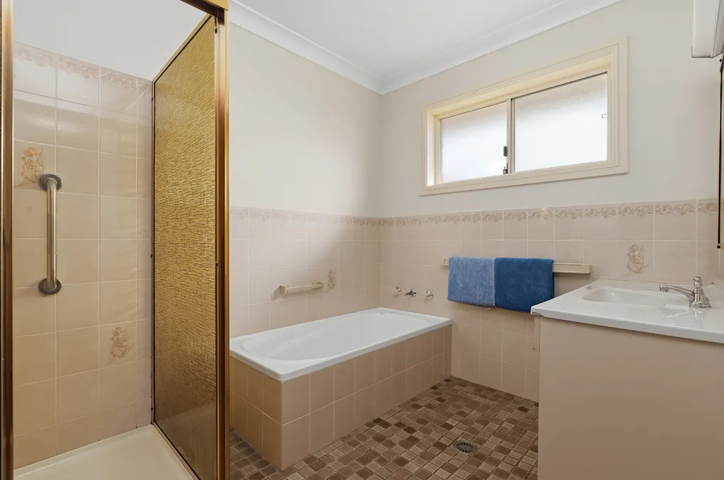 28 Eulo Street, Cowra, NSW, 2794 - Image 6