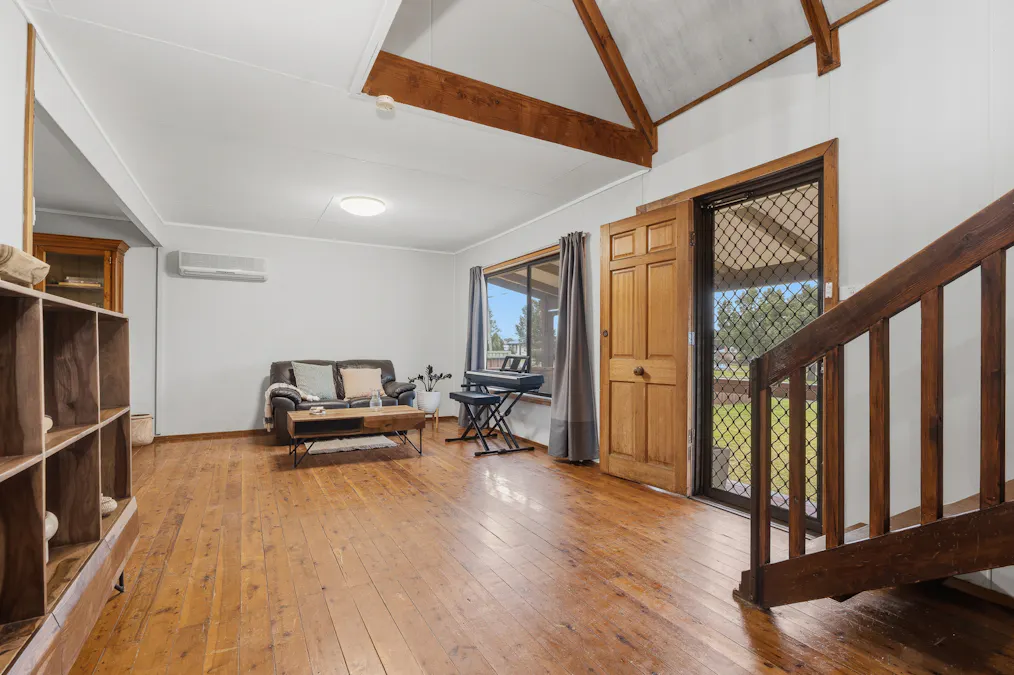 26 Lyall Street, Cowra, NSW, 2794 - Image 2