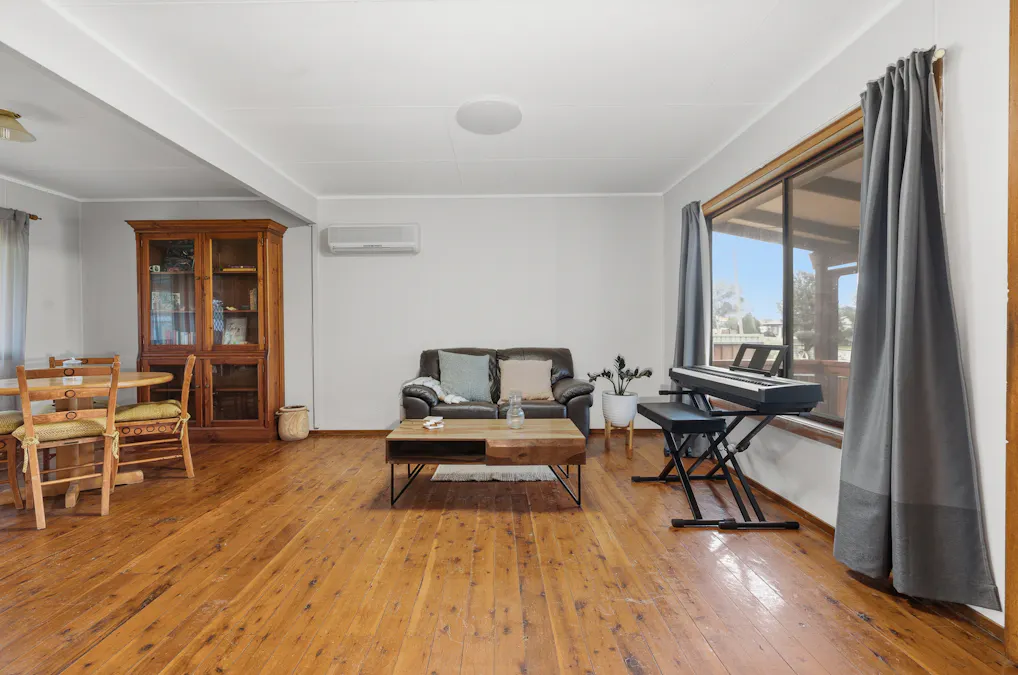 26 Lyall Street, Cowra, NSW, 2794 - Image 3