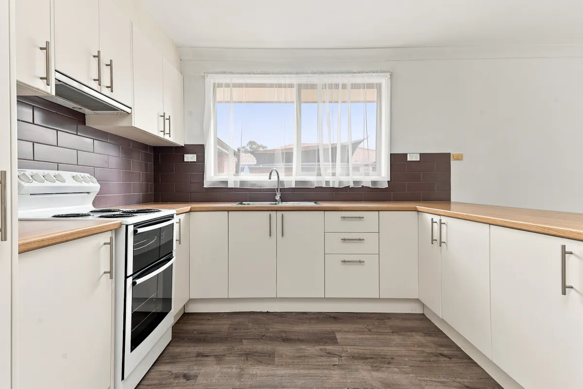 11 Logan Street — photo 3 of 14