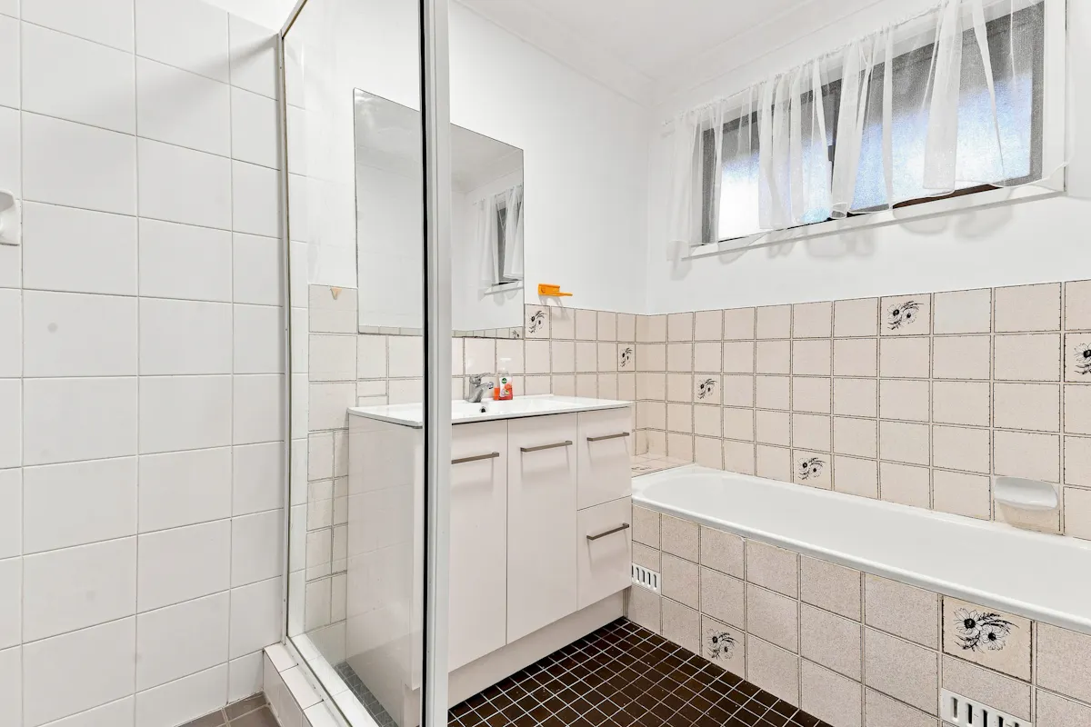 11 Logan Street — photo 8 of 14