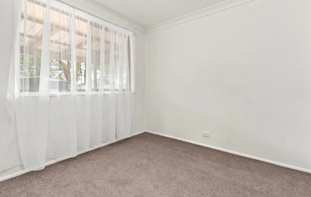 11 Logan Street, Cowra, NSW, 2794 - Image 8