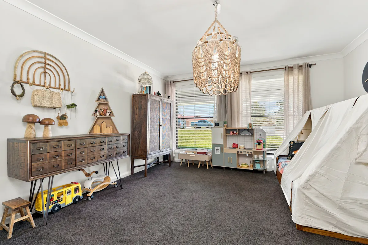 22 Westbourne Drive — photo 9 of 30