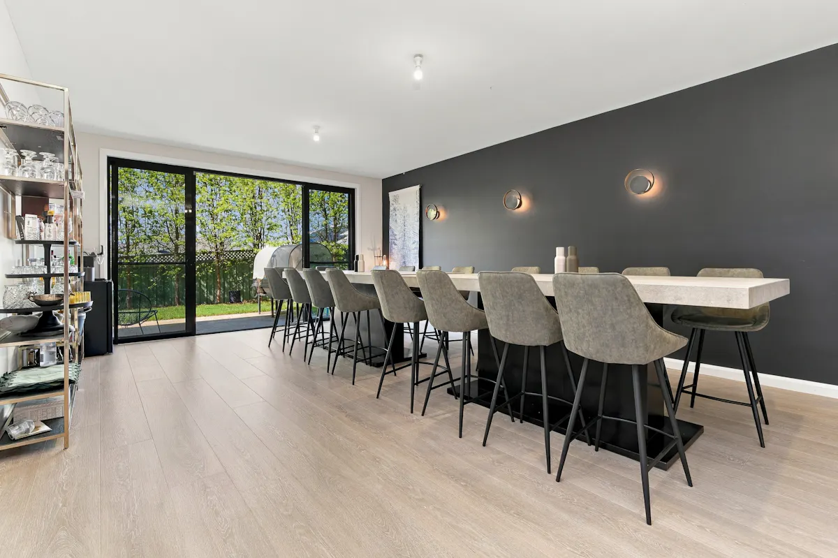 22 Westbourne Drive — photo 17 of 30
