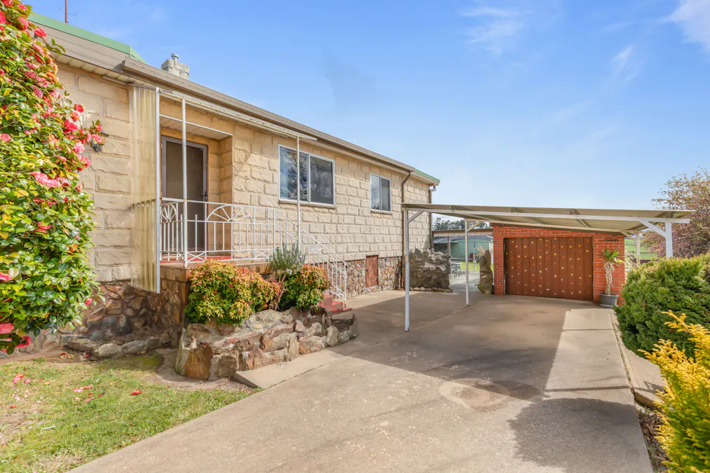25 Dart Street, Oberon, NSW, 2787 - Image 2
