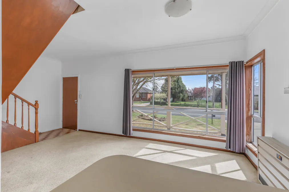 36 Carrington Avenue, Oberon, NSW, 2787 - Image 2