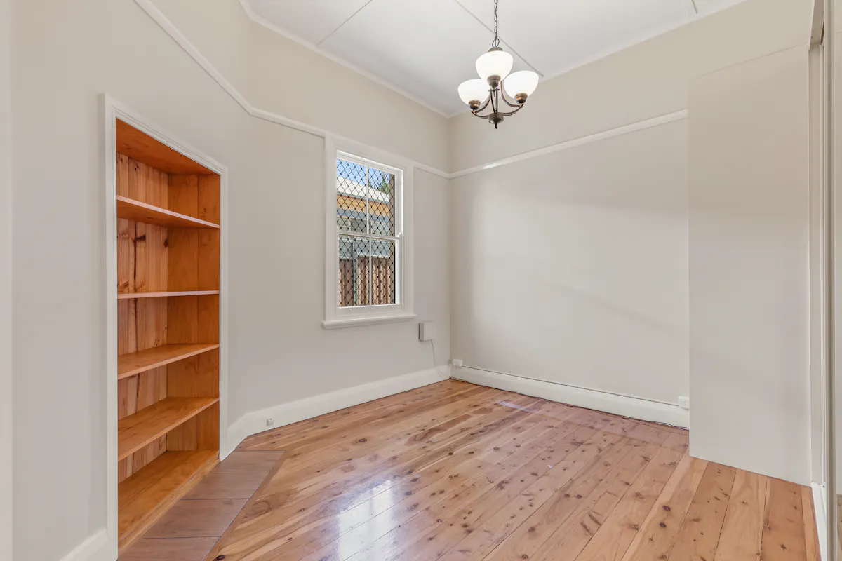 17 Gladstone Street — photo 9 of 20