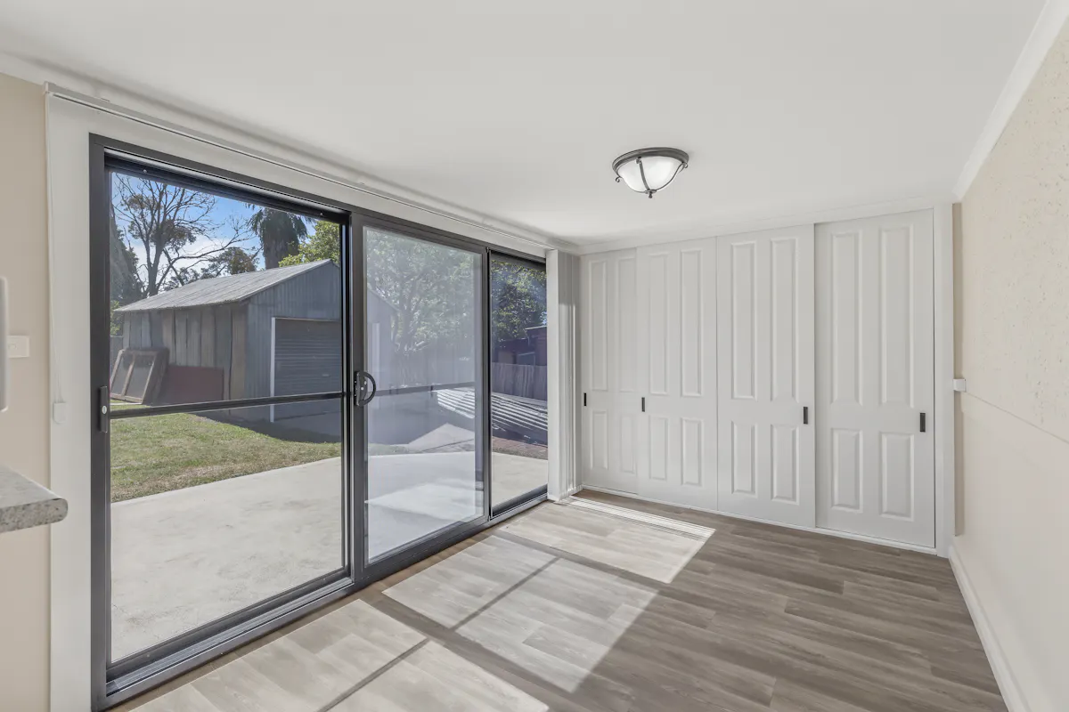17 Gladstone Street — photo 13 of 20