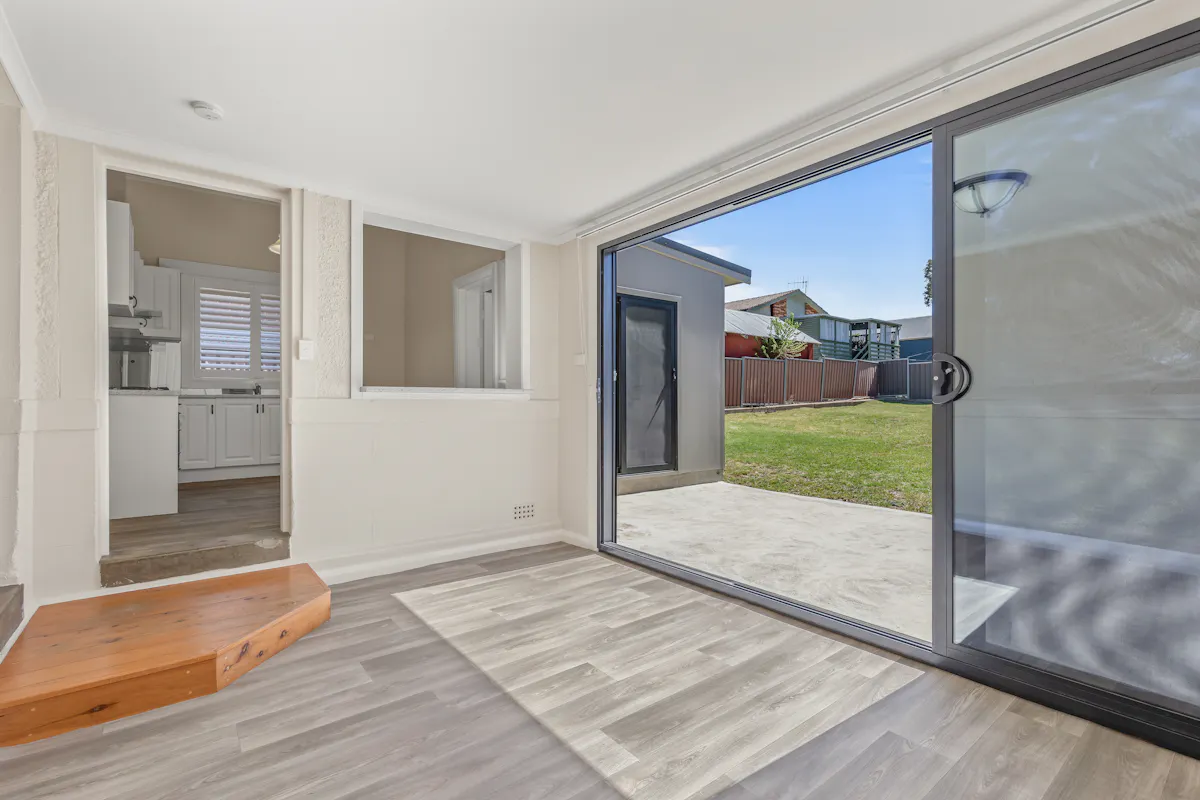 17 Gladstone Street — photo 11 of 20