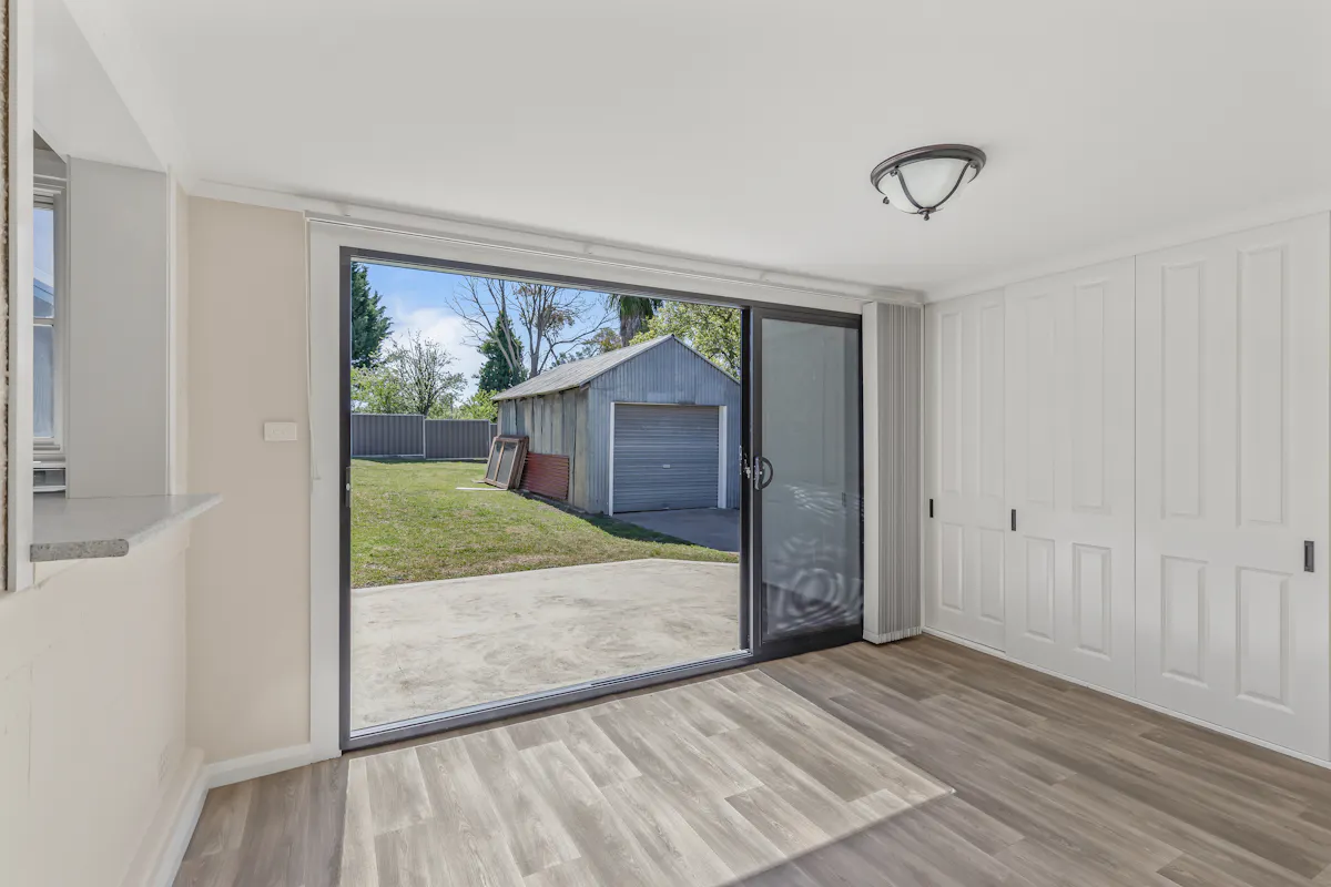 17 Gladstone Street — photo 12 of 20