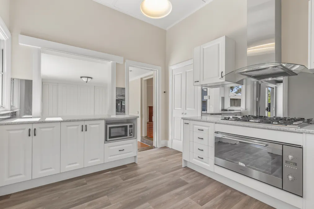 17 Gladstone Street, Bathurst, NSW, 2795 - Image 3